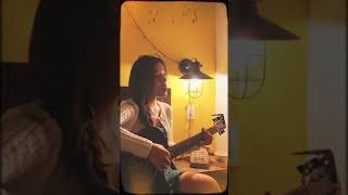 SAO ANH CHƯA VỀ NHÀ ( Amee ) - Acoustic cover by LyLy