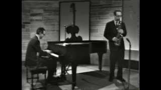 Video thumbnail of "Dave Brubeck Quartet 1961 Waltz Limp"