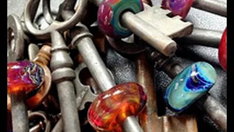 Tammy Rae Wolter shares tips for Making Lampwork Beads on Beads, Baubles & Jewels (2213-1)