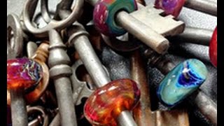 Tammy Rae Wolter shares tips for Making Lampwork Beads on Beads, Baubles & Jewels (22131)