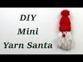 Mini Santa made of yarn. DIY Christmas decorations