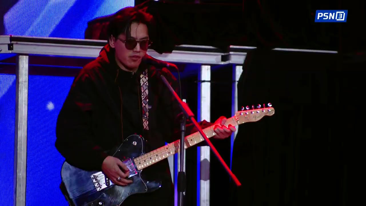 Teresa in the moon on ALLSTAR Half time PSN 3