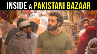 Inside a Pakistani Bazaar - Kissa Khawani in Peshwar by Alex Chacon 31,598 views 3 years ago 2 minutes, 27 seconds