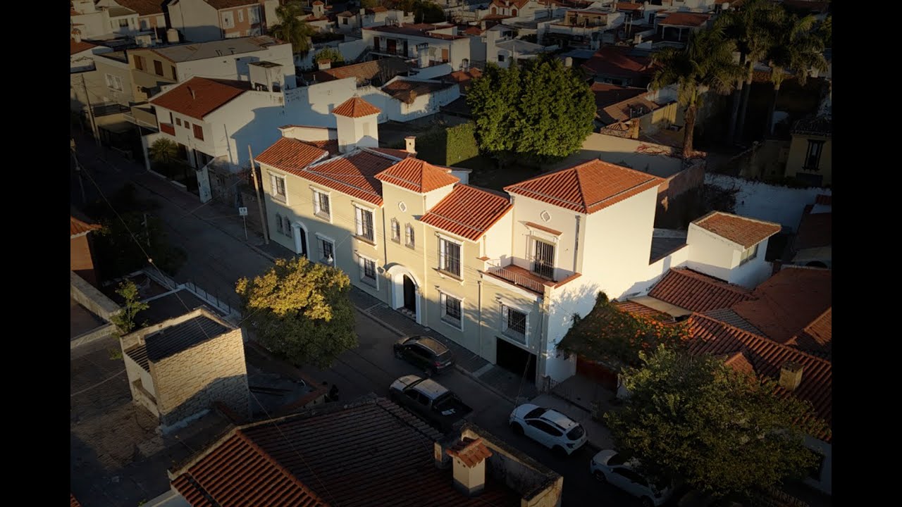 Casa en Venta en Zona Paseo Güemes - 10 Ambientes - Salta Capital