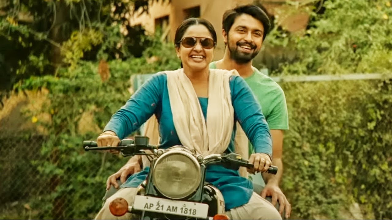 बुलेट Bike देख ते ही Malvika Nair की मम्मी सब कुछ भूल जाती है