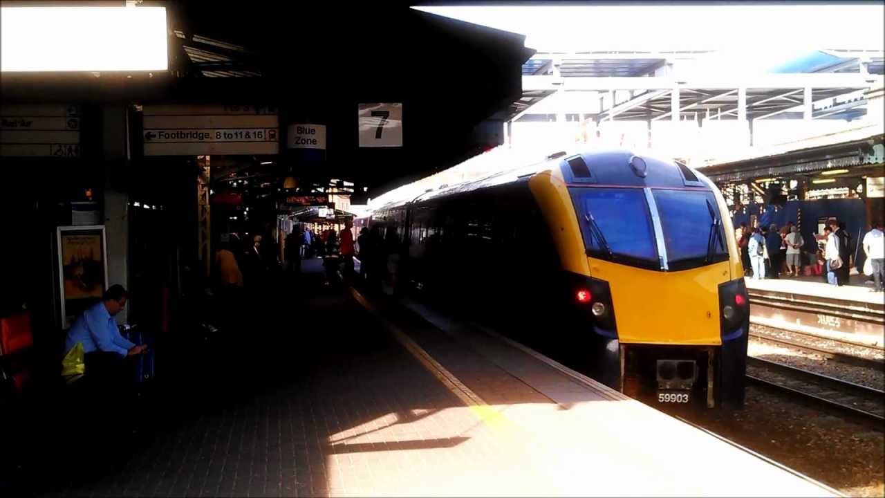 [HD] FGW Class 180 (Adelante) - Arrives at Reading