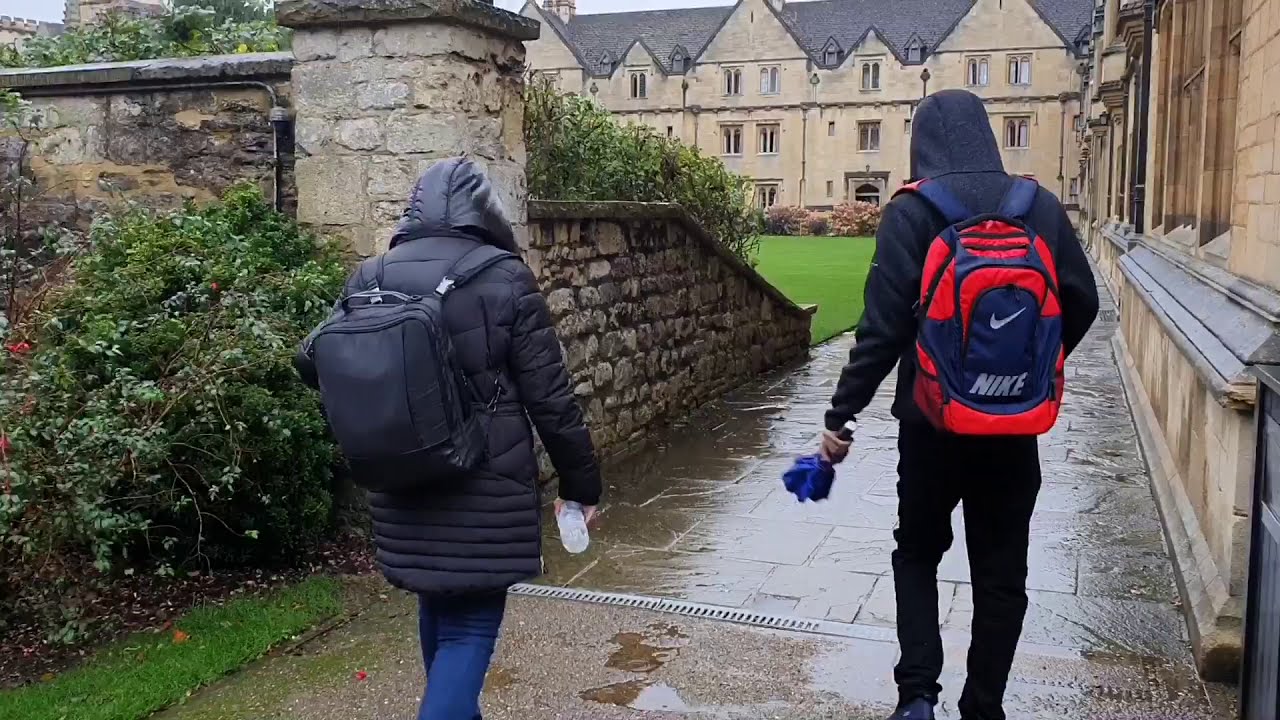 Walk through Oxford University and Oxford City in Rain ,Uk Vlogs