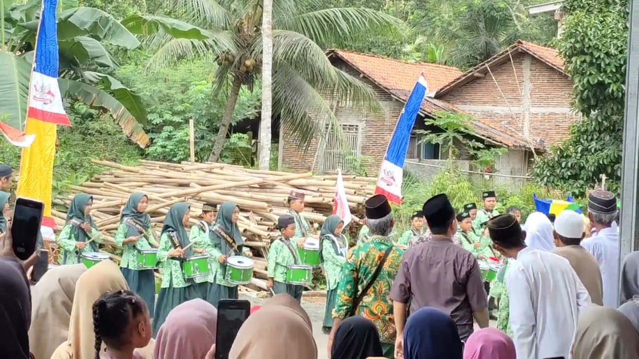 Drum Band Madin al Amanah Karangreja, Cipari