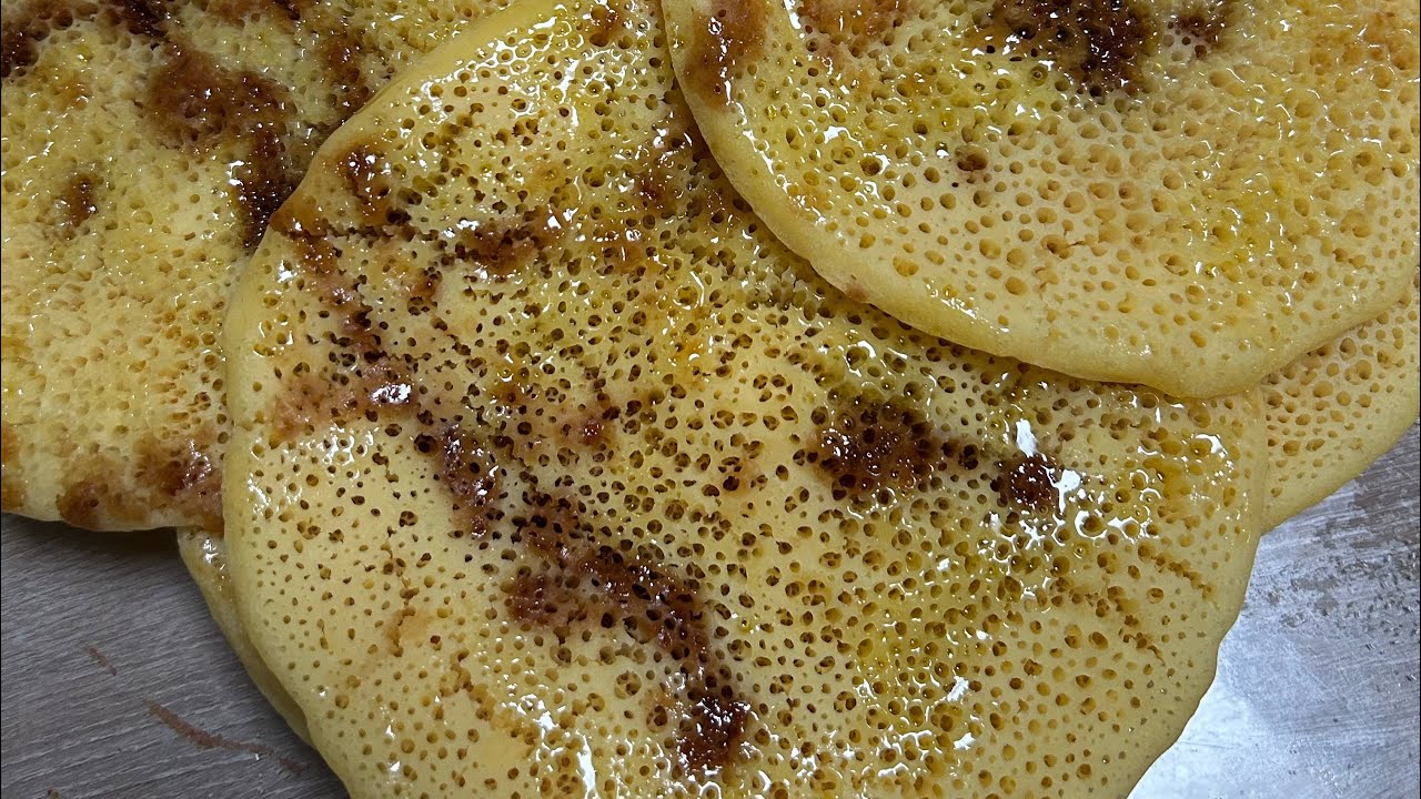 بغرير الشهدة  بدقيق الذرة +السميد الرقيق و النتيجة هائلة😋