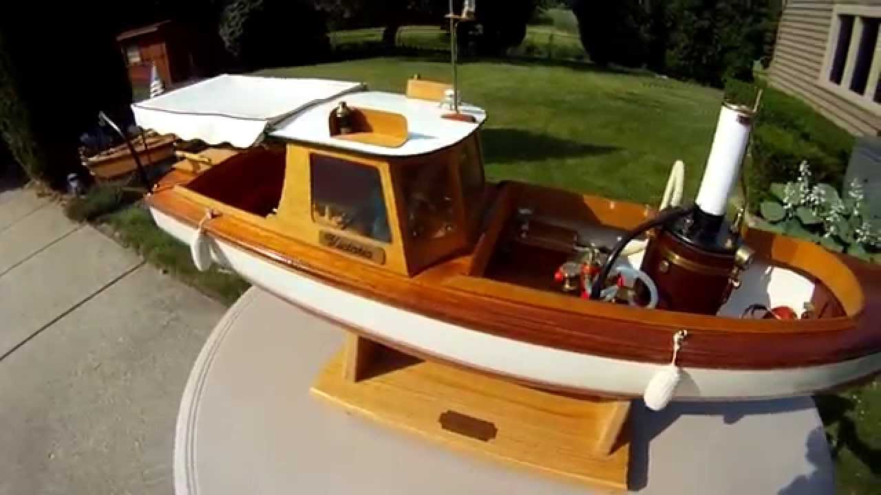 Victoria Live Steam Engine RC Model Boat - YouTube