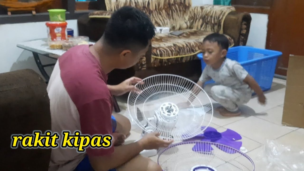 Unboxing kipas dinding baru