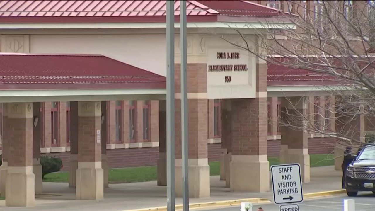 Mother sues school board for negligence over classroom fight NBC4