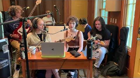 Lily Ophelia "Pockets" – NPR Tiny Desk Contest 2021