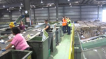 Recycling4   Final QC for Paper Sorting