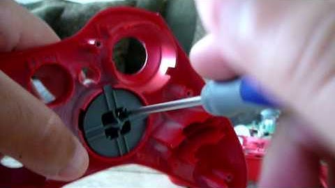 how to open a 360 controller Part 3 of  7