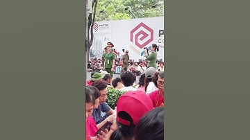 giặc đến nhà đàn bà cũng đánh, thời bình thùy mị nết na #dieubinh #50namgiaiphongmiennam