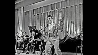 Zeki̇ Müren Faki̇r Bi̇r Şai̇ri̇m