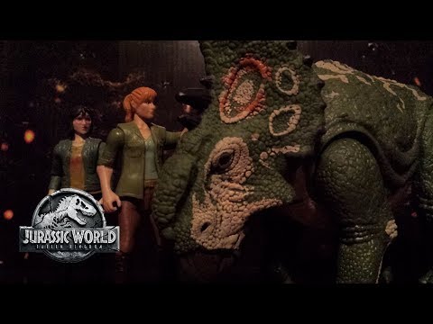 Jurassic World Fallen Kingdom roarivores sinoceratops Pachyrhinosaurus New
