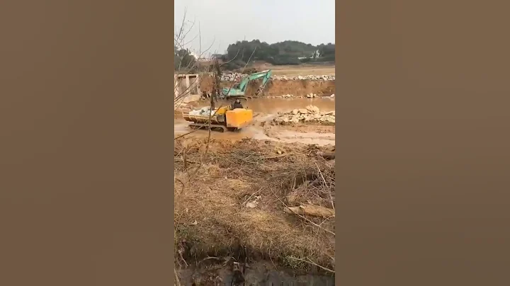 Track bucket truck/crawler dumper truck/crawler carrier/dumper truck