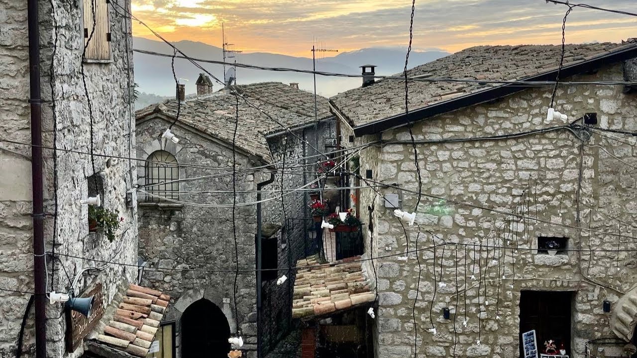 Una passeggiata nel borgo di Fumone