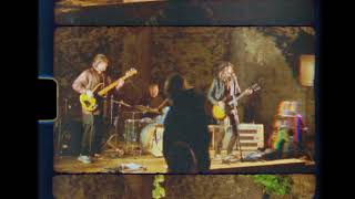 видео: Gwyn Ashton Group — Still Alive & Well — официальное пиратское видео — дань уважения Рику Дерринд... картинка: Gwyn Ashton Group — Still Alive & Well — официальное пиратское видео — дань уважения Рику Дерринд...