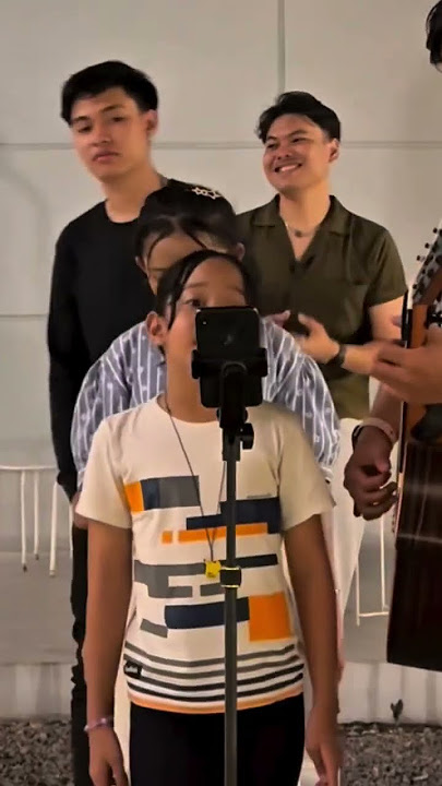 Komang bareng kurcacinya Kak Bintang #komangcover #fidellajasmine #fidella #fidellafamily