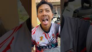 Di mulutku cepat meletup, di temanku kok lama #main #bolang #bunga #mainan