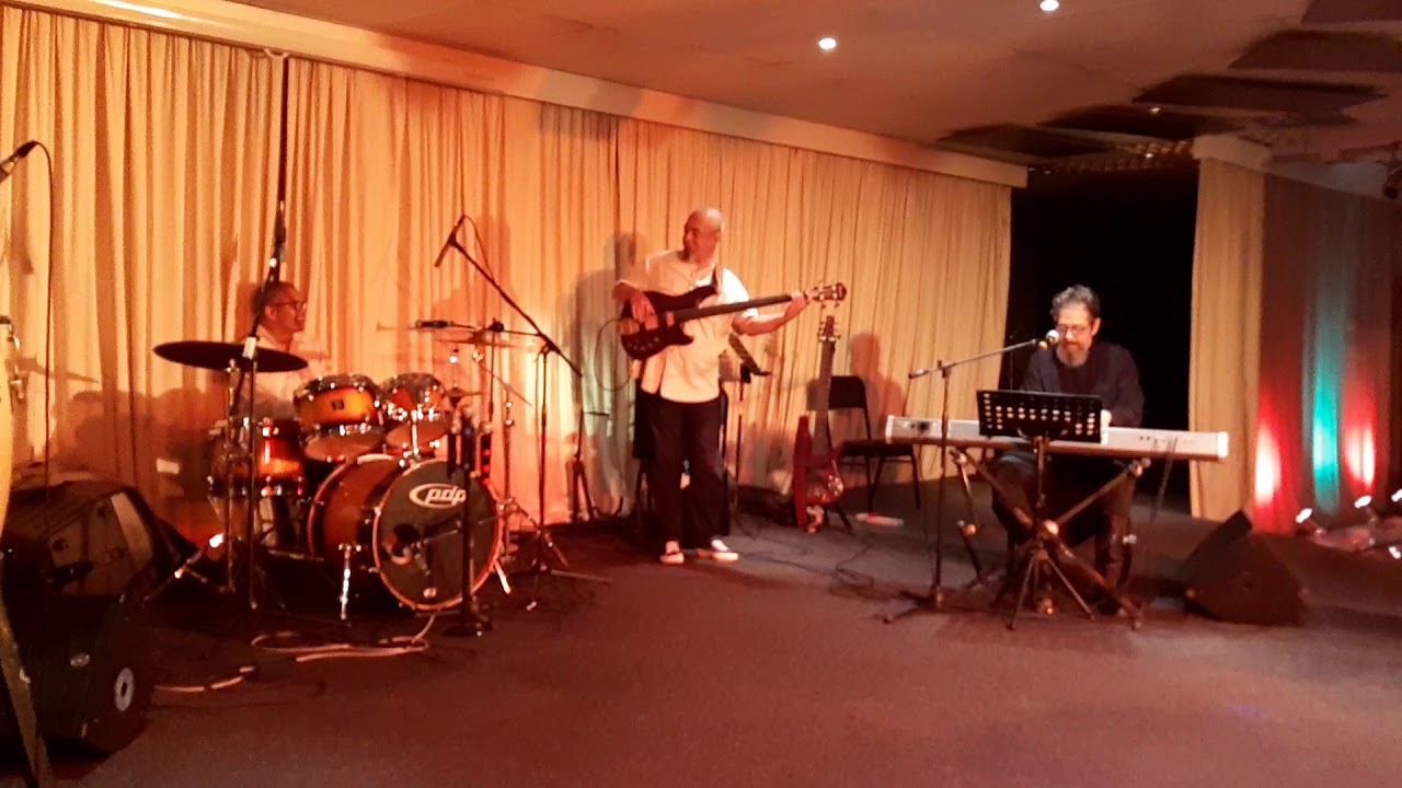 Hilton Schilder Trio LIVE at Kaleidoscope Cafe!