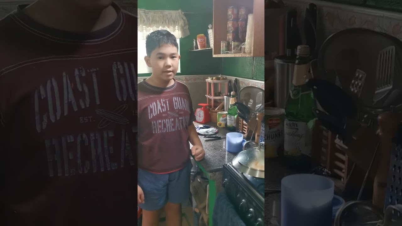 Luke makes sunny side-up egg