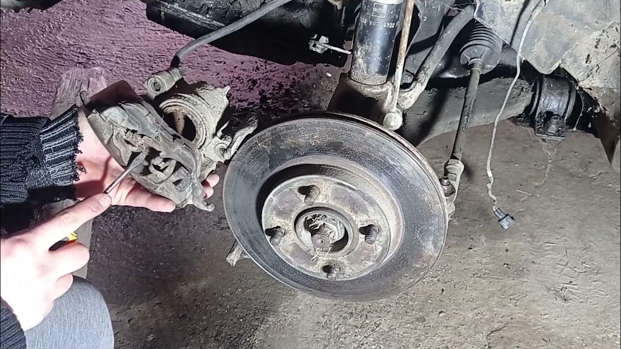 Как снять колодки форд фокус 2