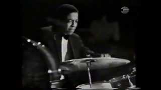 Miles Davis, tr ,&, TONY WILLIAMS ,drums - solo ,Live 1967.. chords