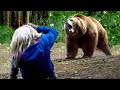 Девушка когда-то помогла медвежонку выжить без матери, и вот как он ей отплатил…