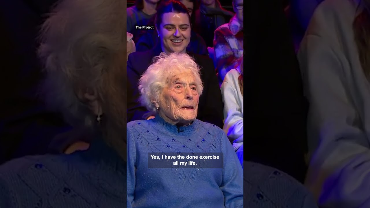 Katy Perry Brutally Shut Down By 102 Year Old Woman