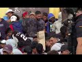 Crisis migratoria Ceuta | La Policía interviene para evitar disturbios | RTVE Noticias