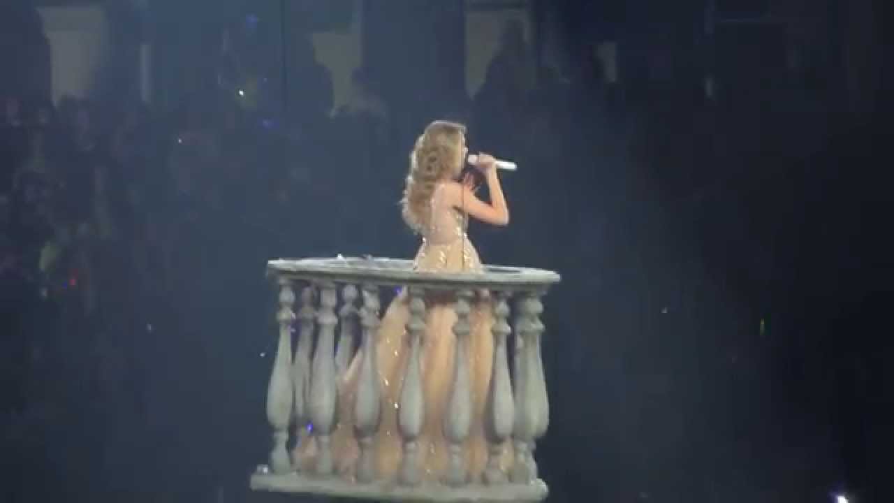 Taylor Swift Love Story in Chicago 08/09/2011 [HD]