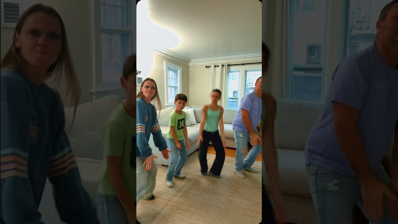 Это семейная танцевальная вечеринка! #trending #trendingdance #dancechallenge #motherdad #fypシ
