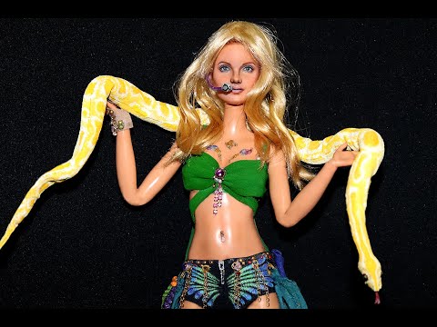 Britney Spears I M A Slave 4 U MTV Barbie