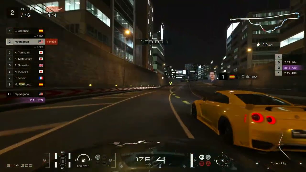 GT7: Overtaking Race Leader on Final Lap