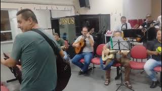 ENSAIO DO GRUPO VIOLEIROS DE CRISTO. PREPARAÇÃO PRA FESTA DE ANIVERSÁRIO DO GRUPO 1 ANO