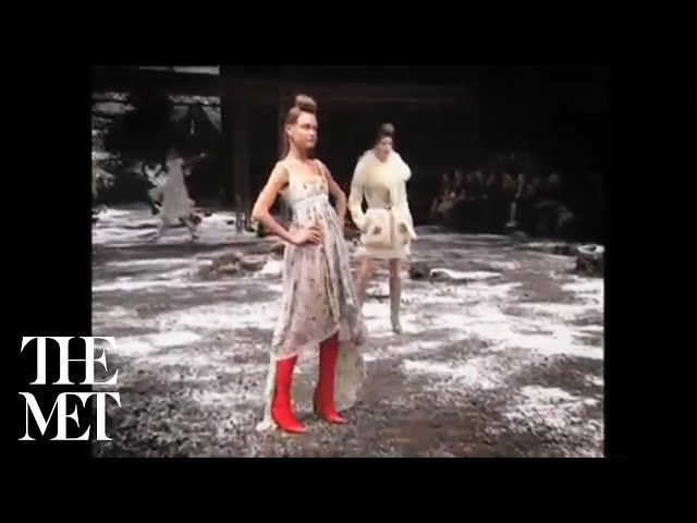 Alexander McQueen: Savage Beauty - YouTube