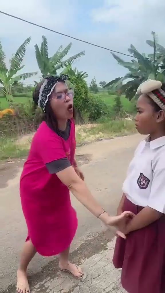 Vidio kocak dan gokil @nyaikembang1nyaikembang1 /cuma dapat peringkat 2?