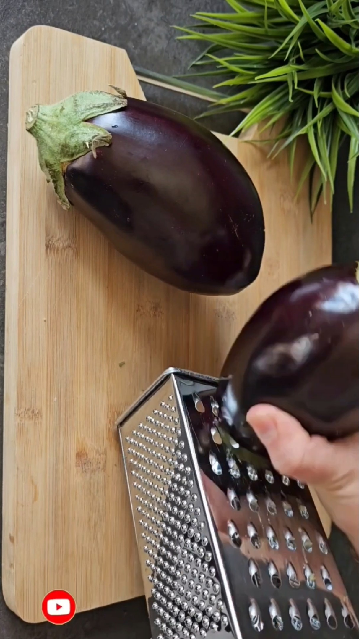 Basta grattugiare le melanzane! Nessuno conosce questa strepitosa ricetta! #tasty #recipe #food