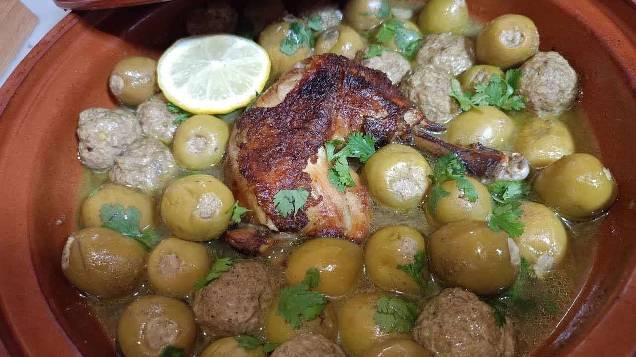 طاجين الزيتون المحشي (دولمة الزيتون) واش نقولكم على البنة و لا أروع. @OumWalidcuisine @oum_yara