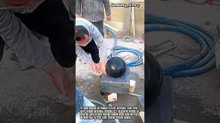 수압 원리를 이용한 대형 구체 분수 시공 방법 #worker #process #engineering #hydraulics #construction