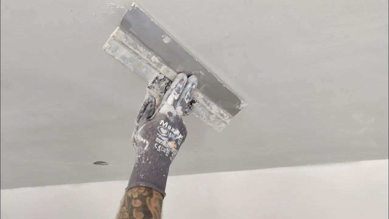 ZELF EEN KNAUF GIPSPLATEN PLAFOND STUCADOREN MET MP75 OF ROODBAND VOOR STRAK PLAFOND MET
