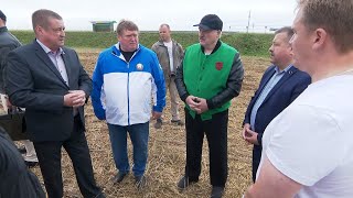 Лукашенко: Обычное поле, да? И мы этот агрегат запускаем по стерне? // Безотвальная обработка почвы