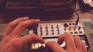 How to write Synth Lead Lines on the KORG Volca Keys #4 By Danny Sebahar