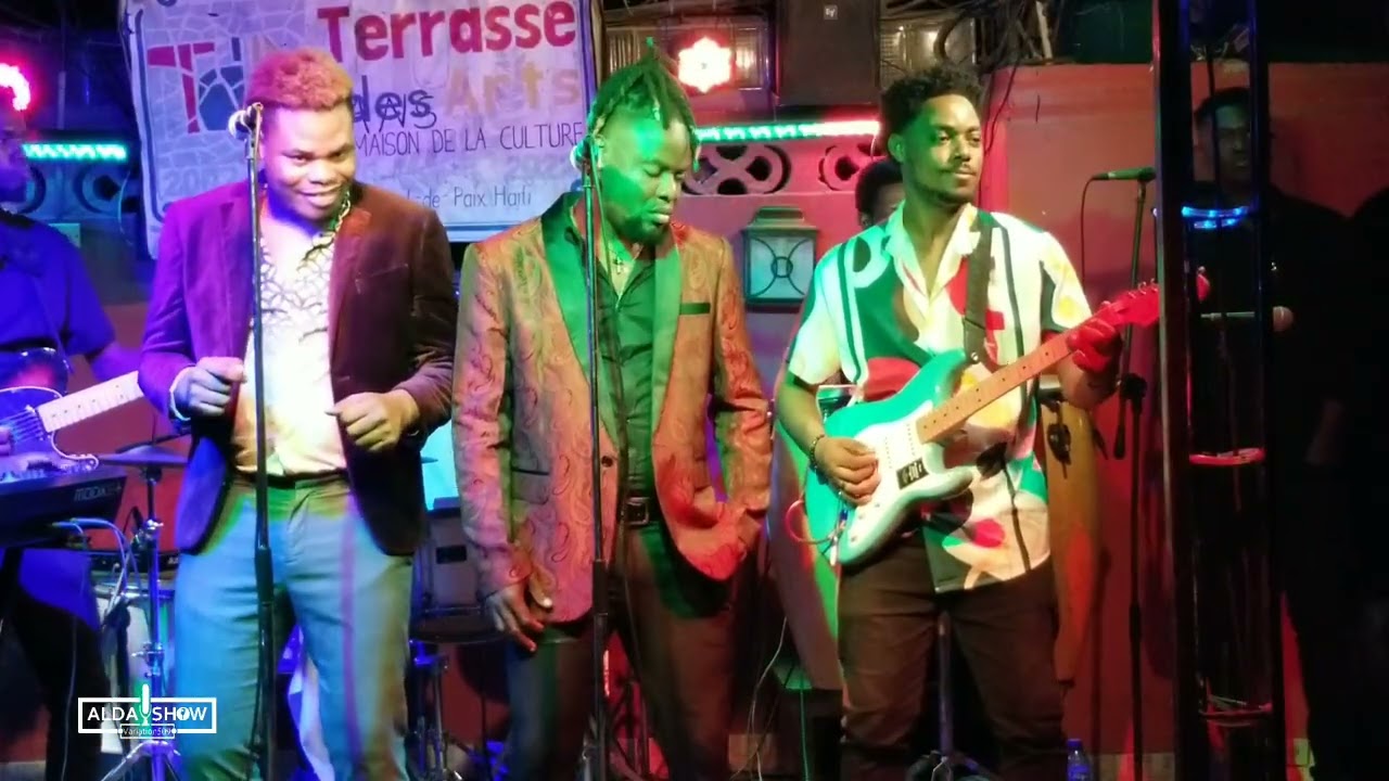 SONN JOHN BON18 RE FÈL ANKÒ AK KLASIK MIZIK ATIS LA POUVE LI KONN CHANTE