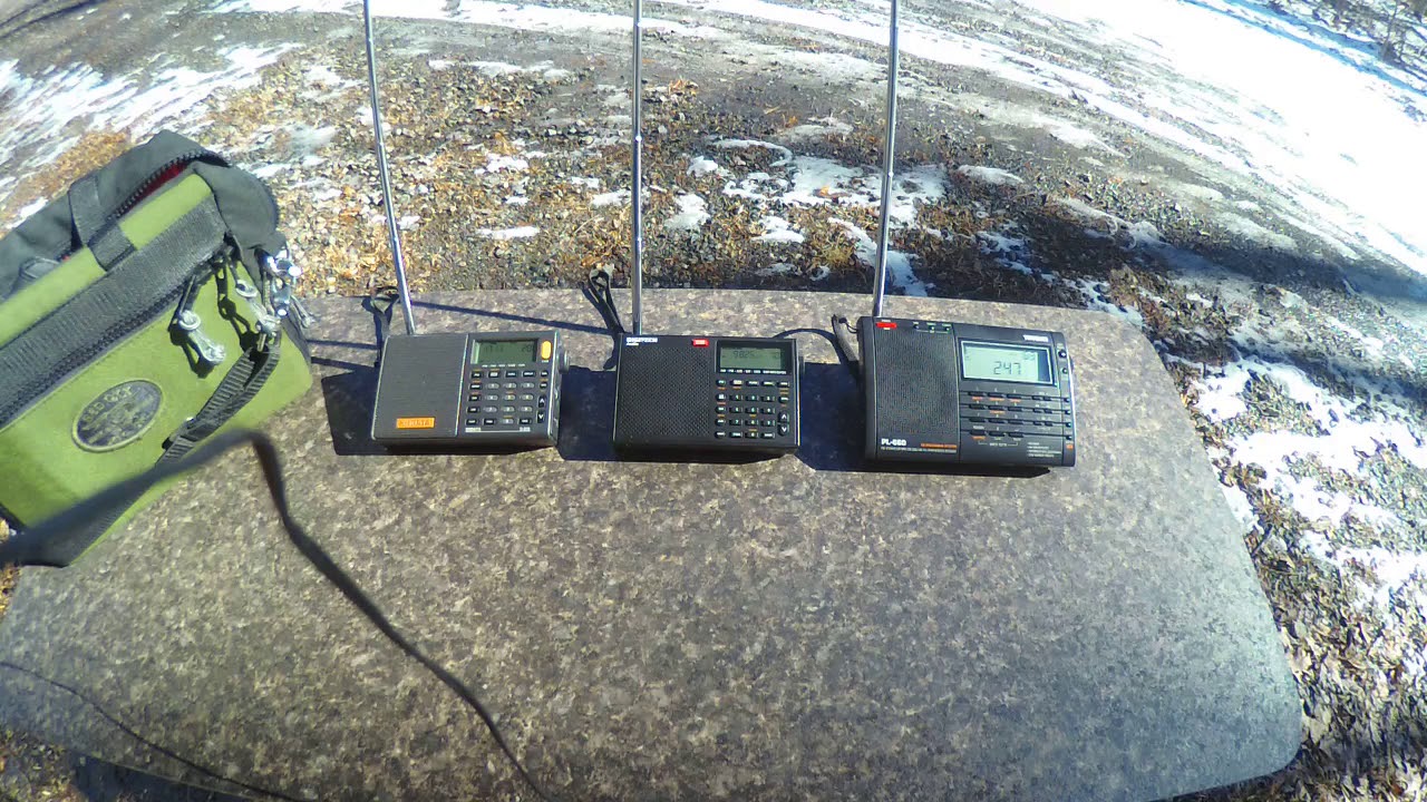 Afia Darfur 9825 kHz: XHDATA D-808 v Digitech AR-1780 v Tecsun PL-660