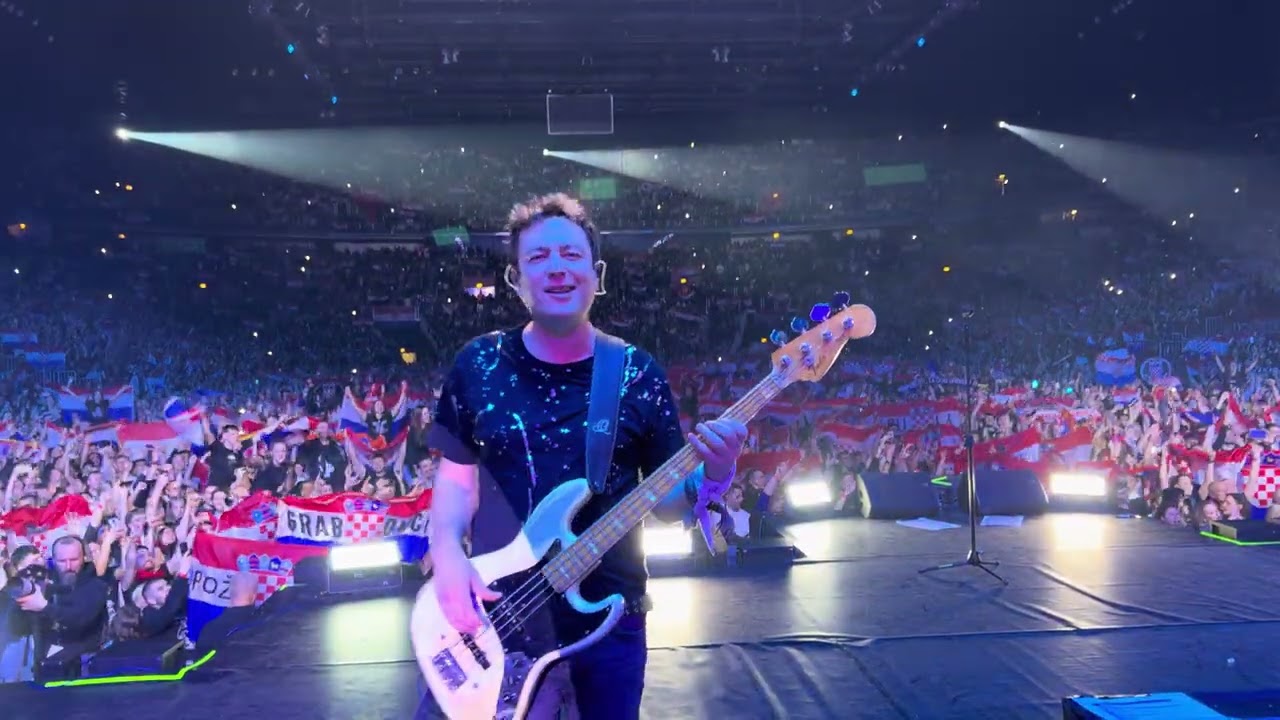 M.P. Thompson - Neka Niko Ne Dira U Moj Mali Dio Svemira ( Arena Zagreb )  Ante Jurinovic Bass Cam